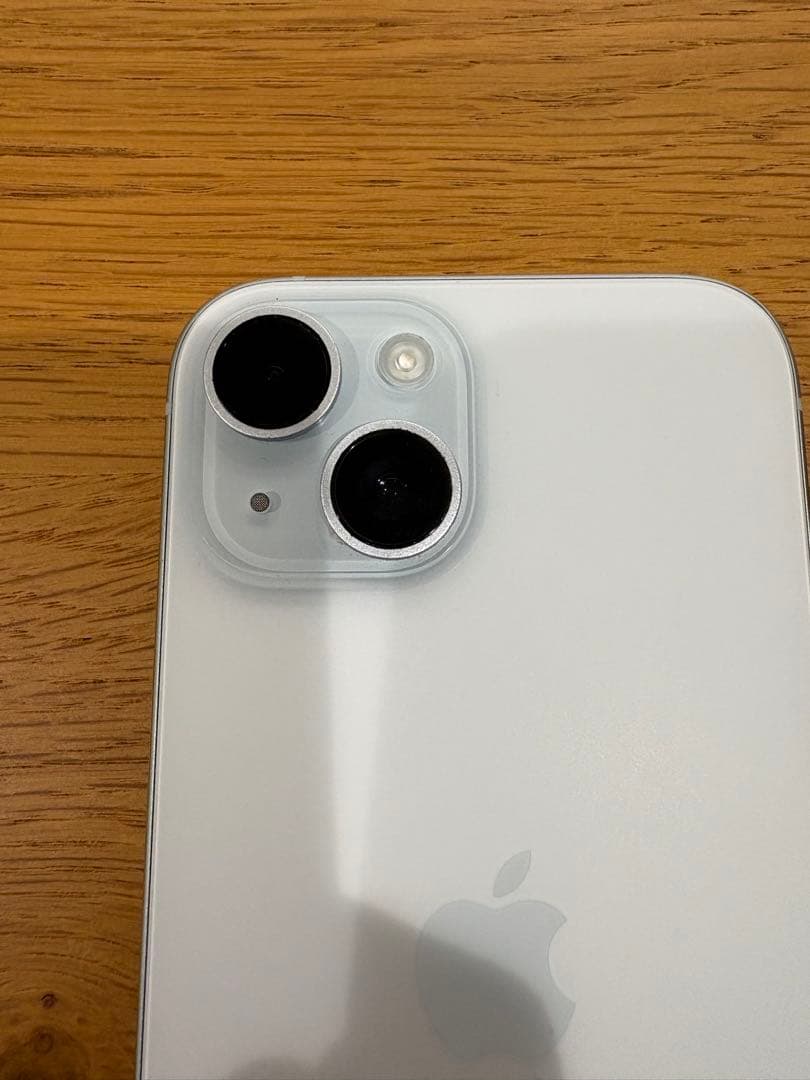 Apple iPhone 15 simフリー ホワイト 本体