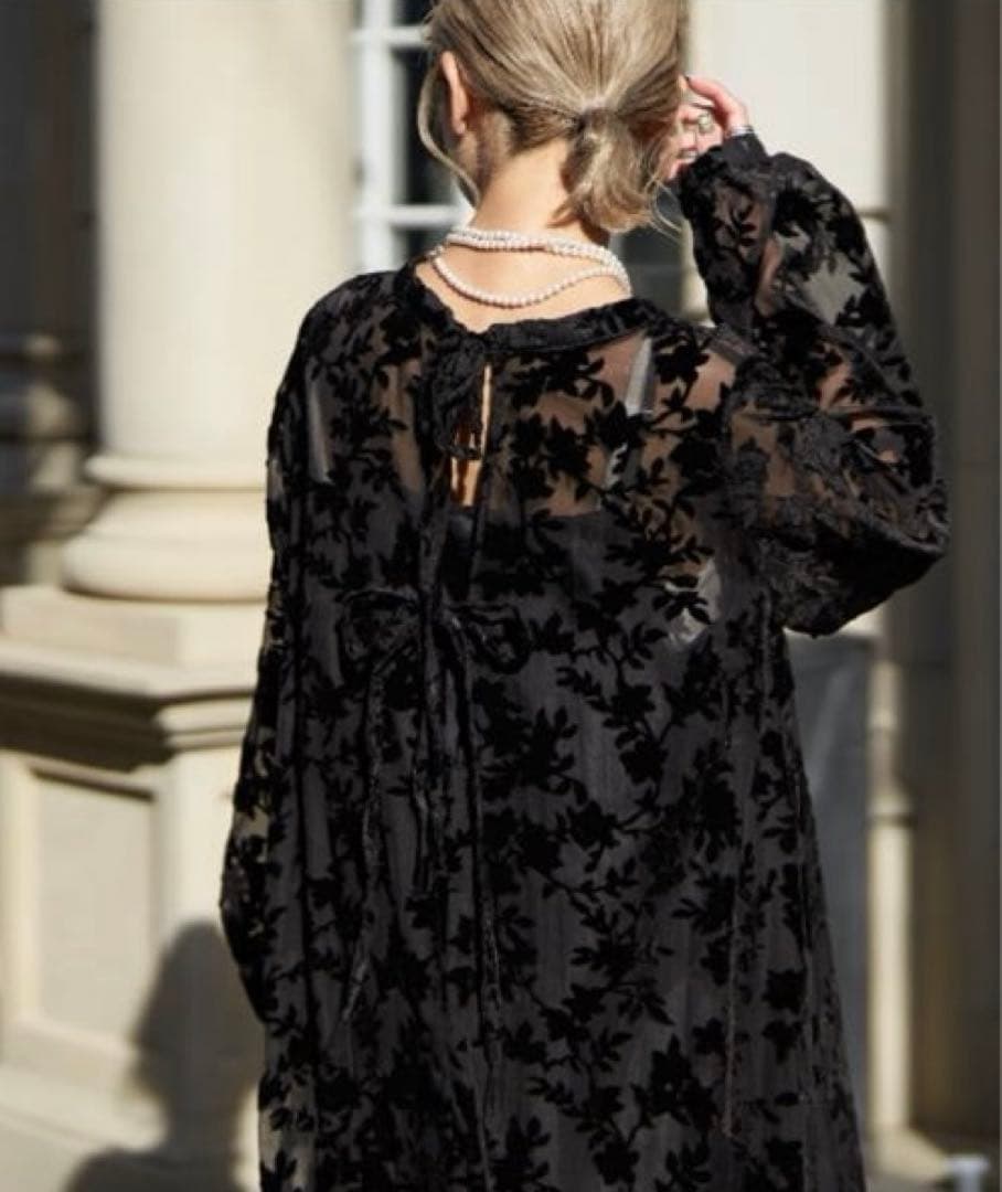 ＊週末値下中＊【チャオパニック】前後2WAY ベロアフラワーティアードワンピース