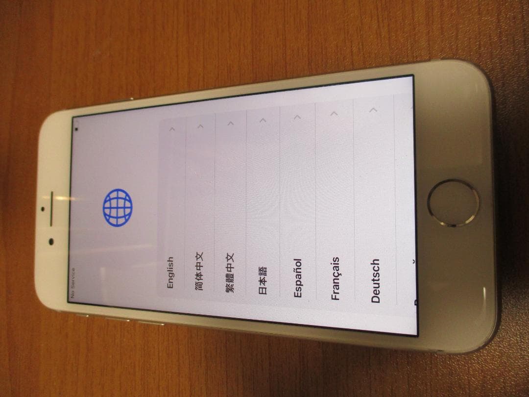 お*り様 【ジャンク】Apple iPhone 8 シルバー 128GB
