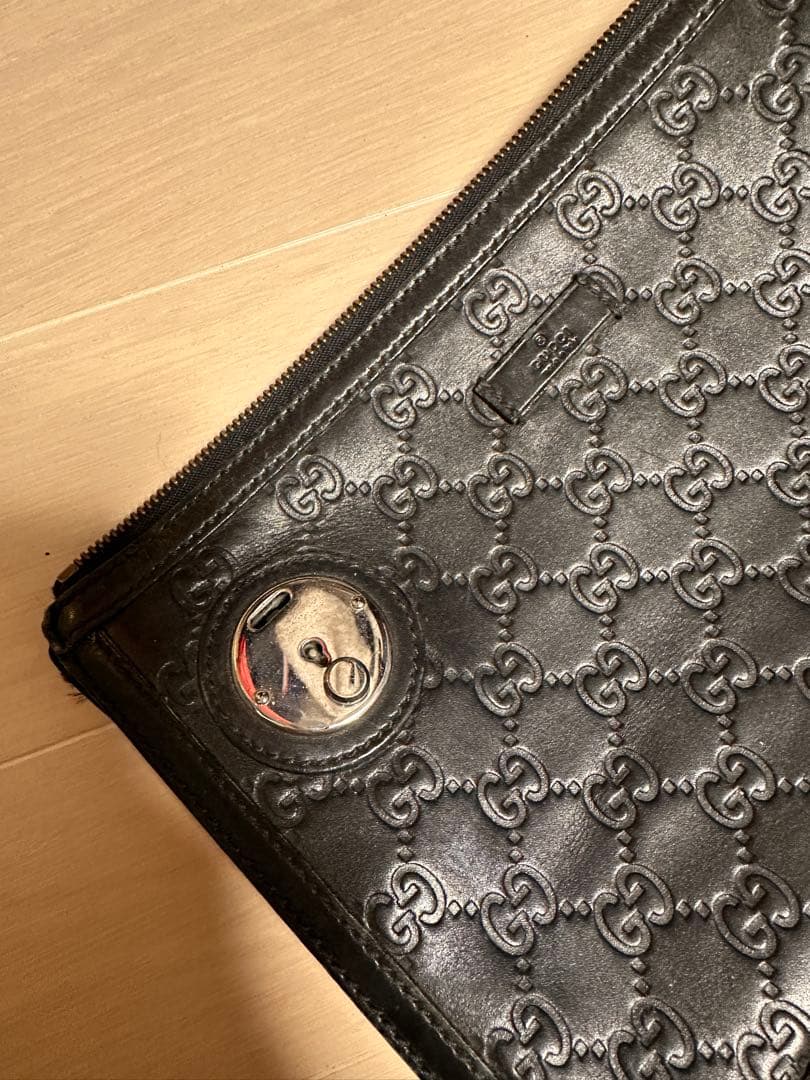 ブラックレザー クラッチバッグ　グッチ