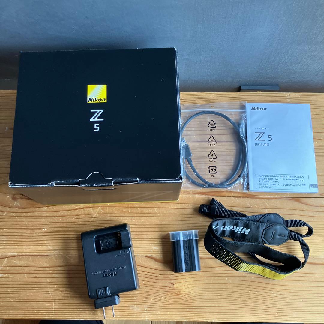 デジタルカメラ Nikon Z5