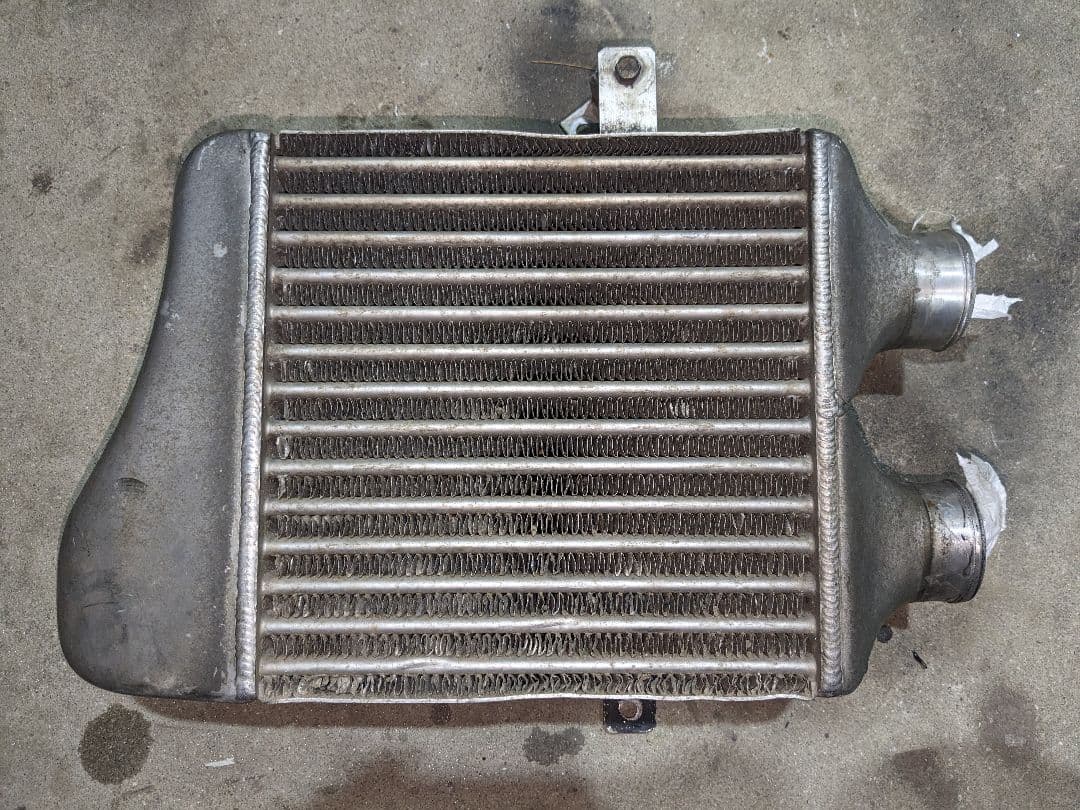 希少！トラスト　インタークーラー　60パイ