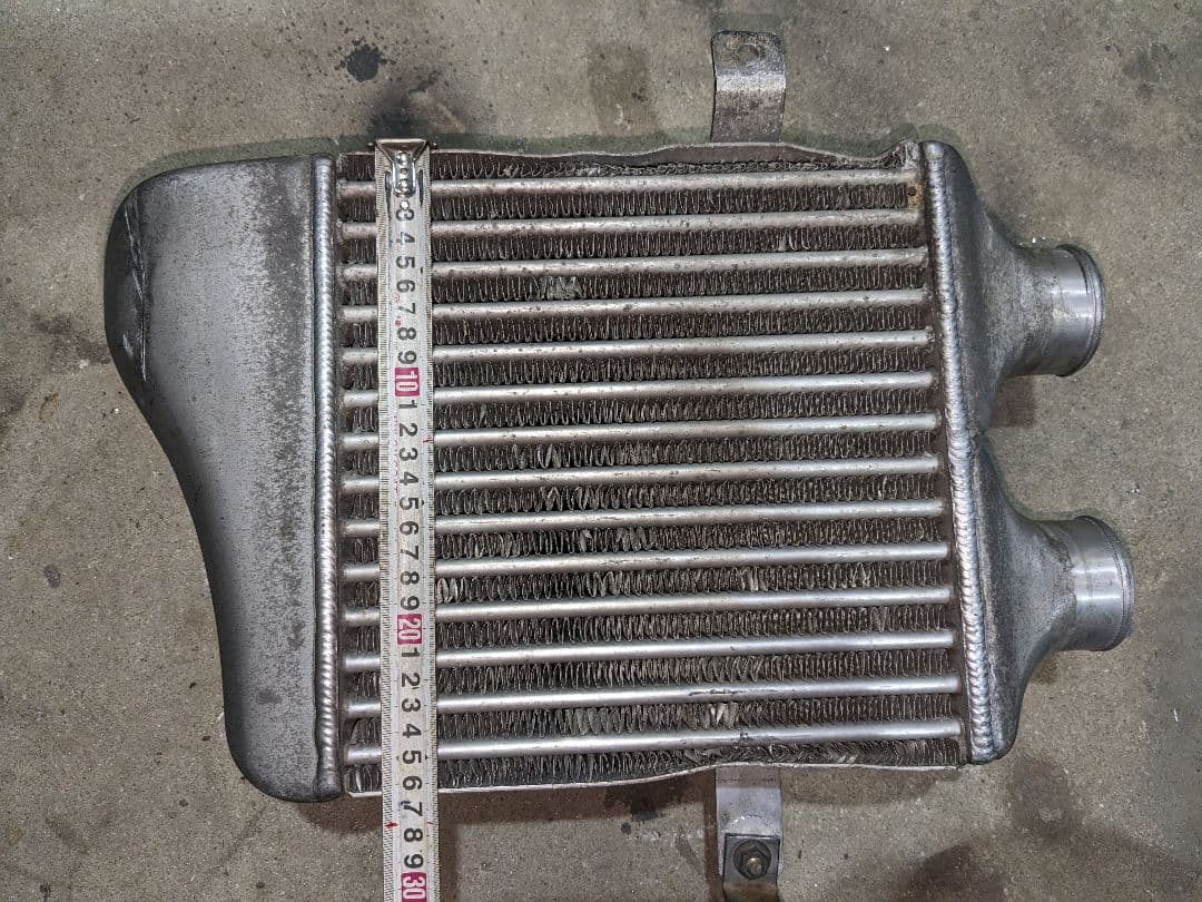 希少！トラスト　インタークーラー　60パイ