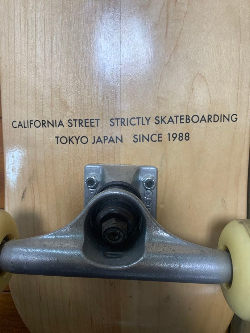 美品 カルフォルニアストリート コンプリート 7.75 スケボー palace