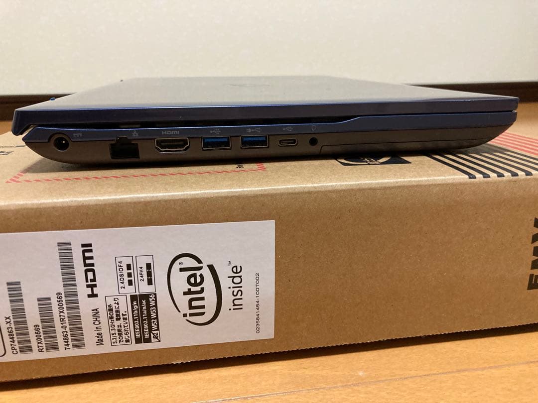 富士通 LIFEBOOK AH77/B3 Corei7-8550U SSD増設