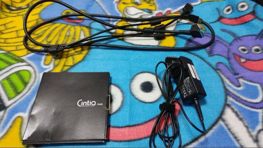 Cintiq 13HD液晶ペンタブレット DTK-1300/K0 wacom