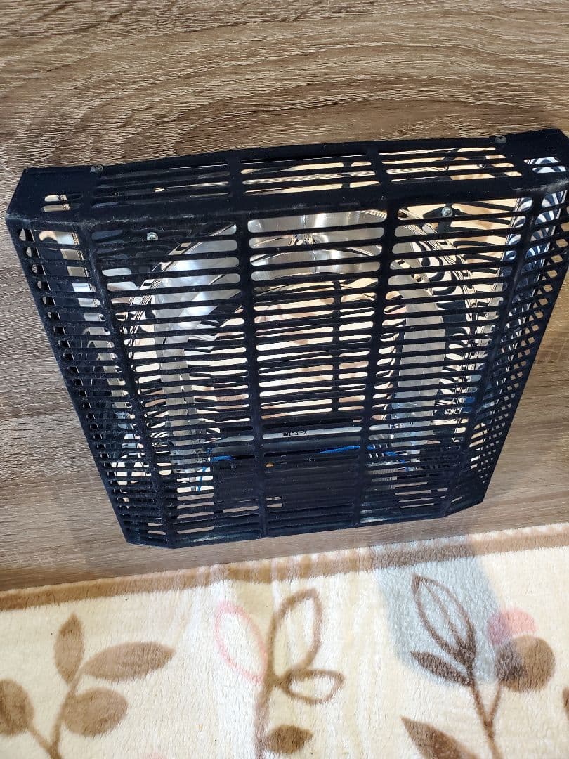 リビングこたつ　2022年製　80cm x 60cm x 39cm