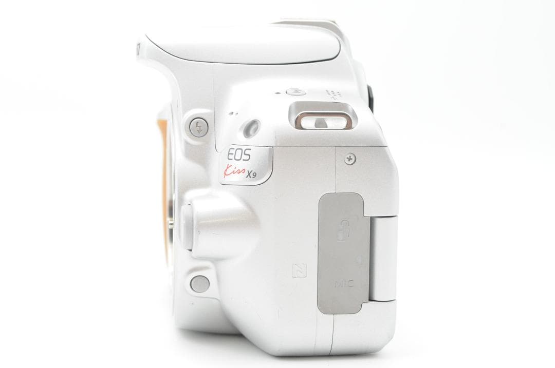 ★美品②★ハロウィンSALE★ Canon EOS Kiss x9 ダブルレンズ