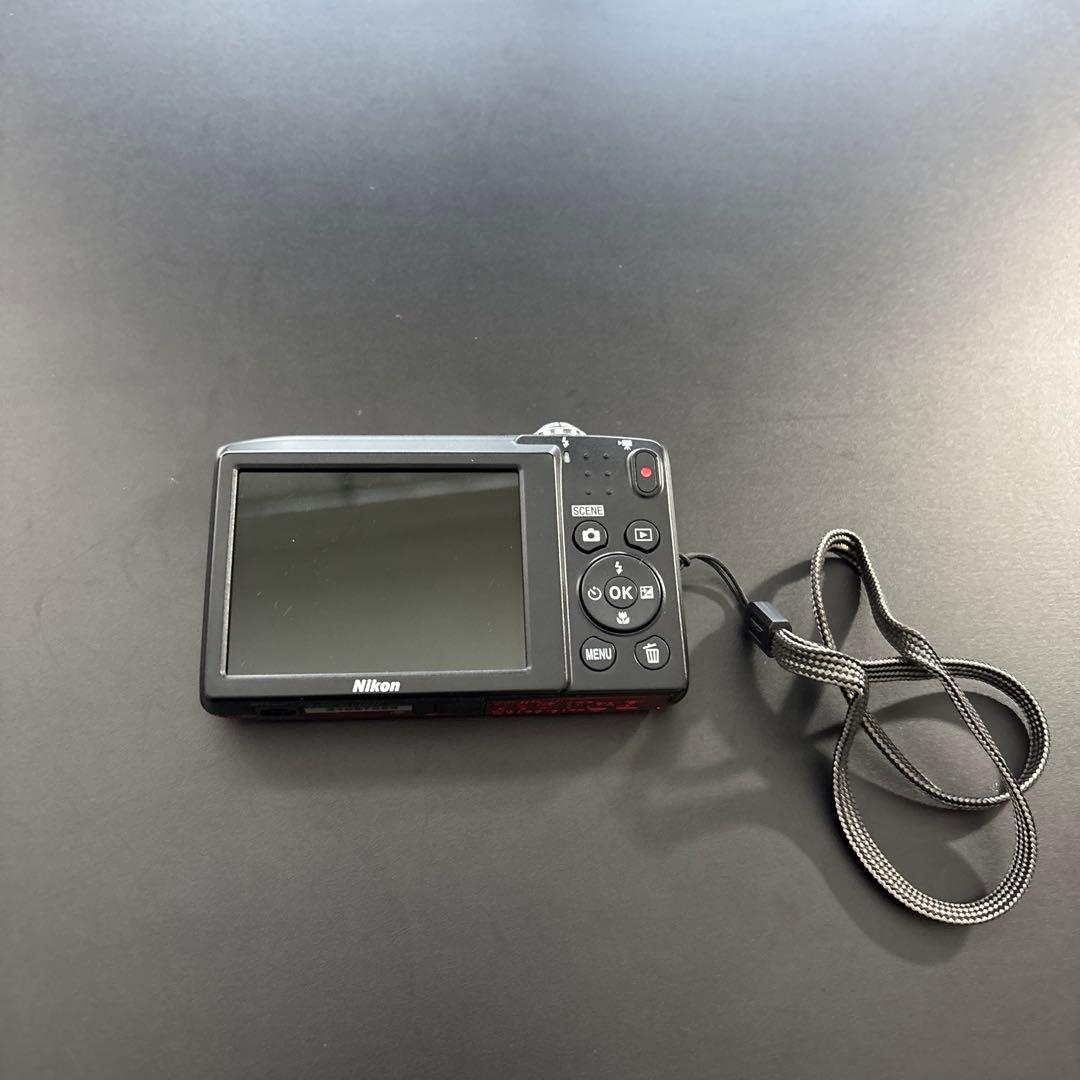 Nikon COOLPIX A100 本体＋ケース・SDカード
