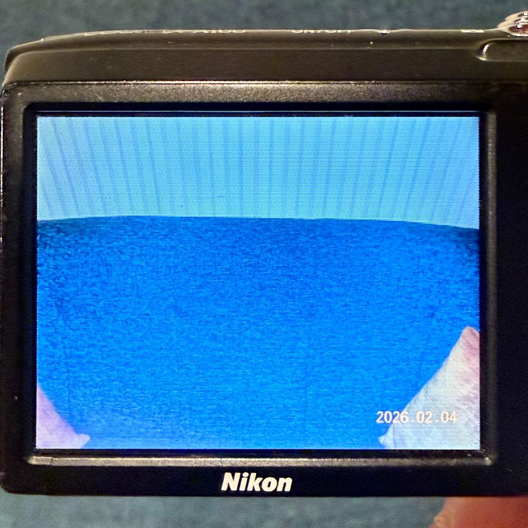Nikon COOLPIX A100 シルバー Digital Camera