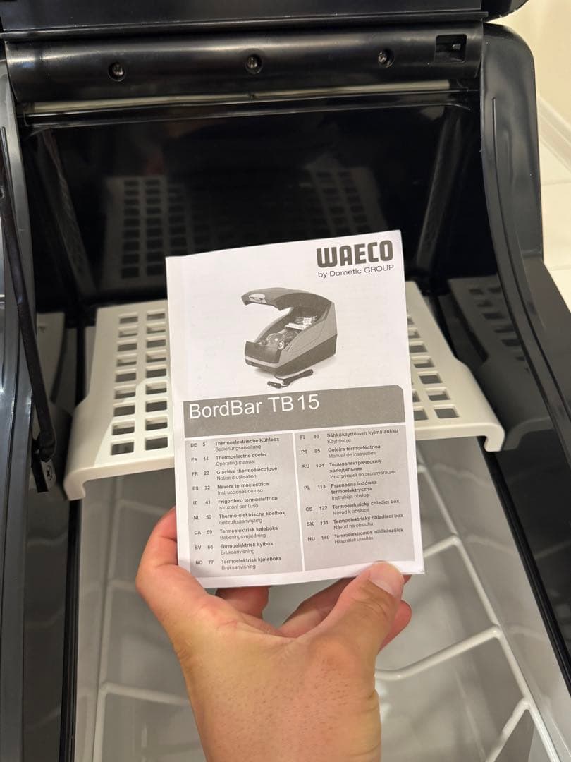 JAGUAR セントラルアームレストクーラー/ウォーマー　車載冷蔵庫