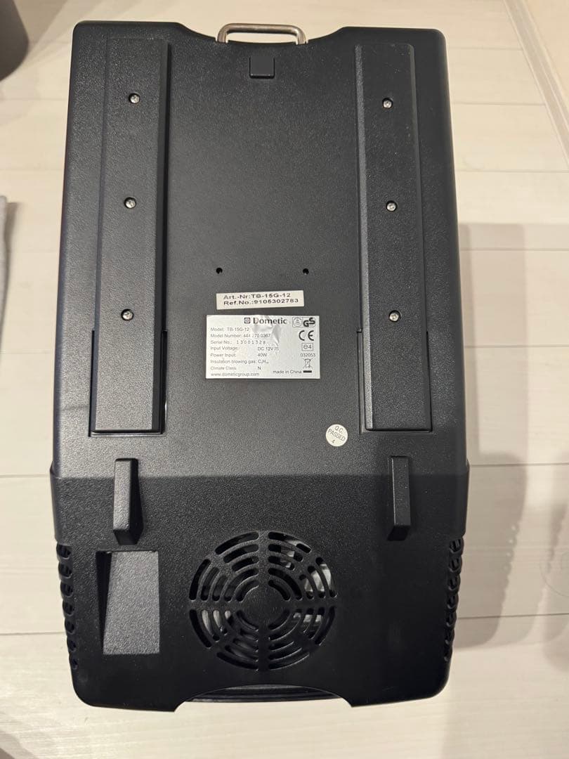 JAGUAR セントラルアームレストクーラー/ウォーマー　車載冷蔵庫