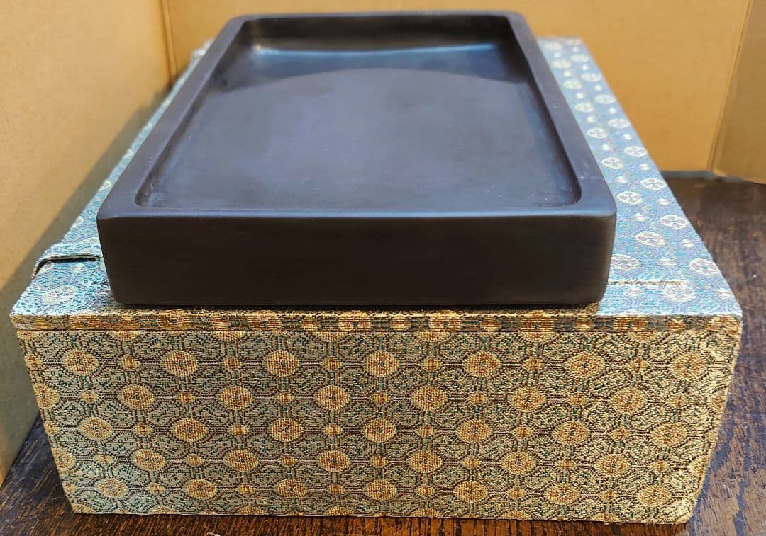 【中国文房具】『端渓硯／裏面 端渓硯産出坑地図』箱 衣装箱 外装箱