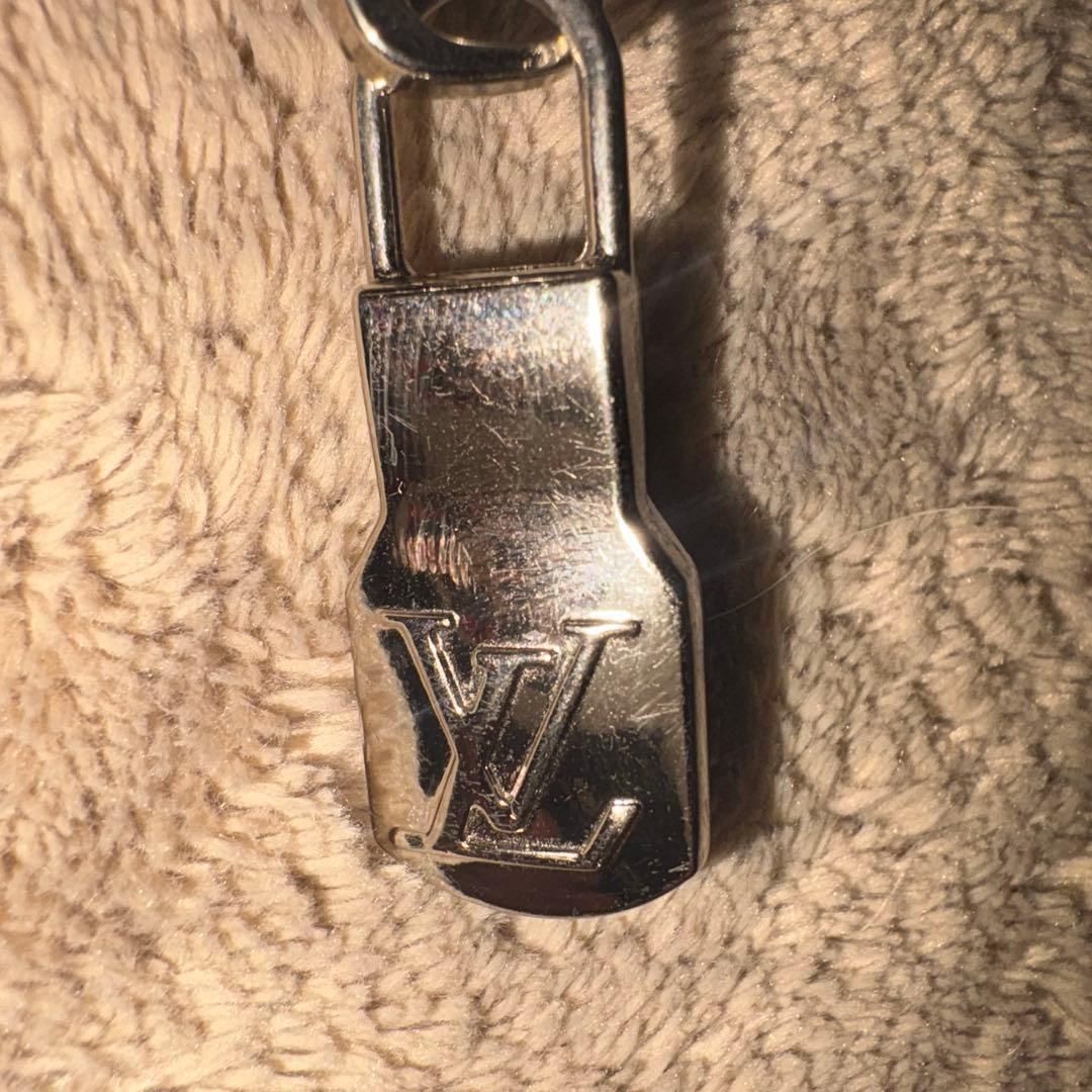 VUITTON ショルダーバック