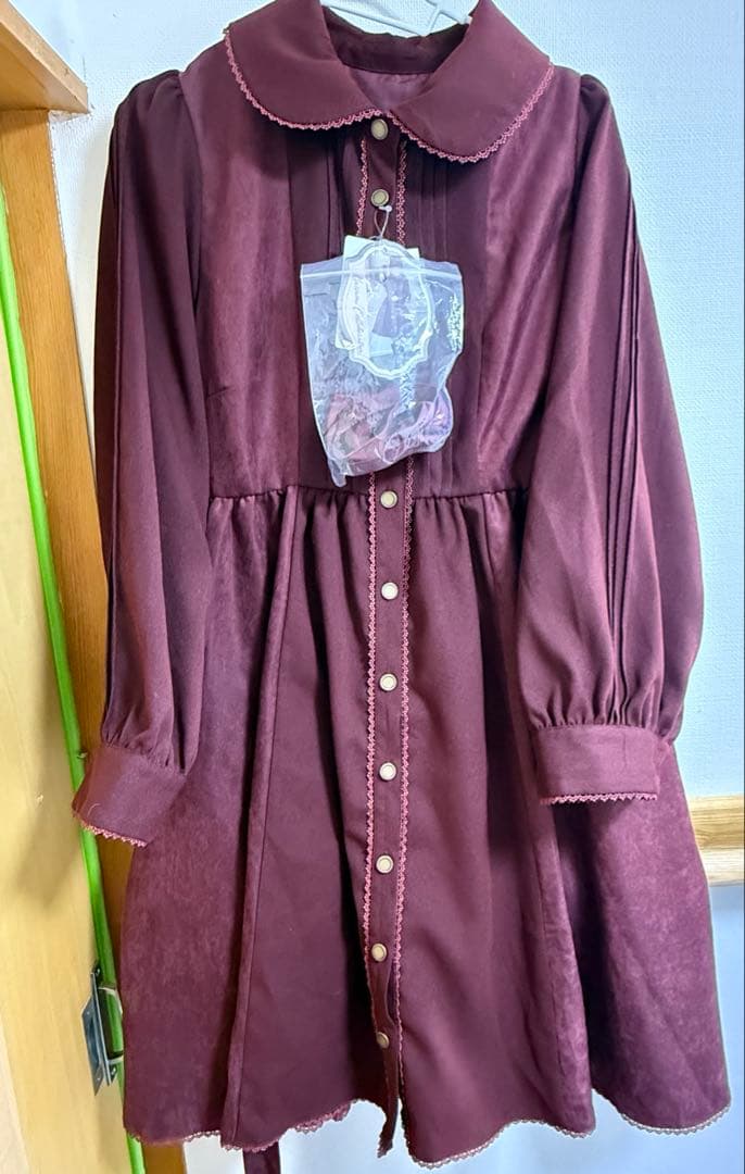 新品　くる実 ノエル・ド・メモワール ワンピース 5L しまむら　ワインレッド