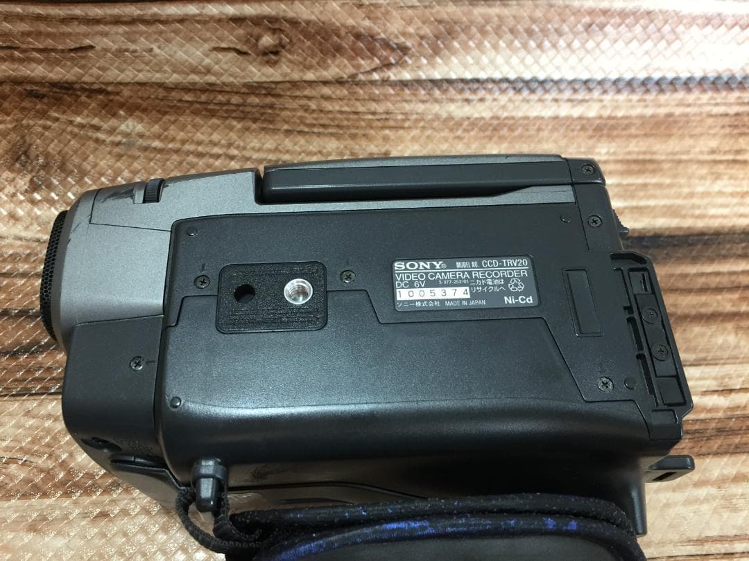 撮影再生ダビングOK　美品　SONY　CCD-TRV20　付属品有　Video8
