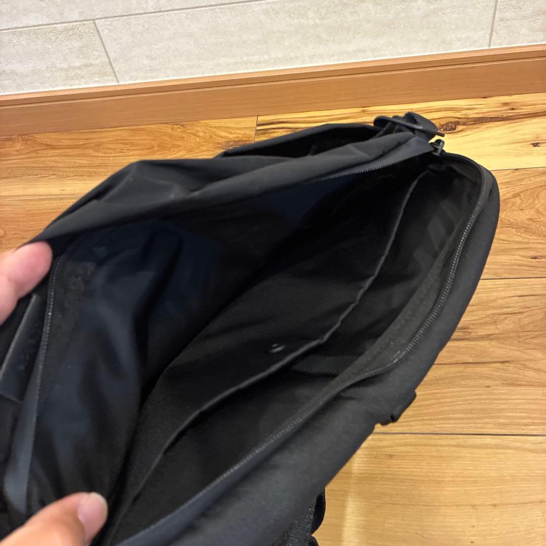 côte&ciel ブラック メッセンジャーバッグ