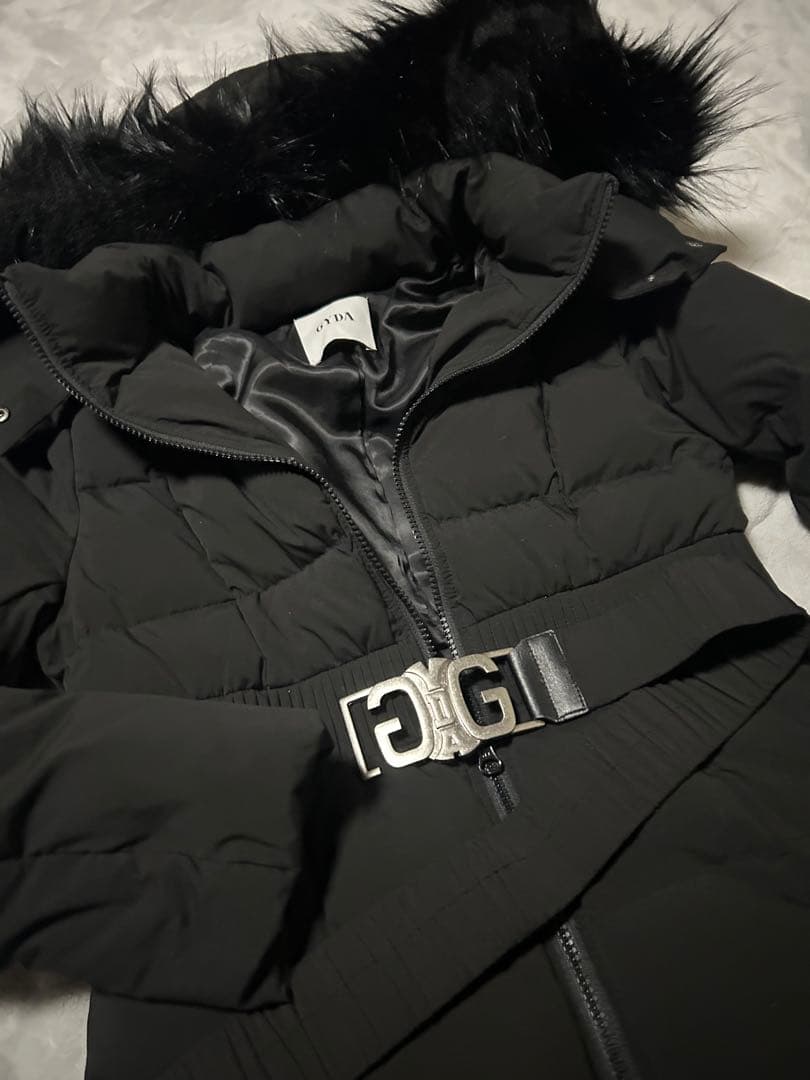 GYDA ブラック ダウンジャケット ファー付き ２０２３ 期間限定値下げ中