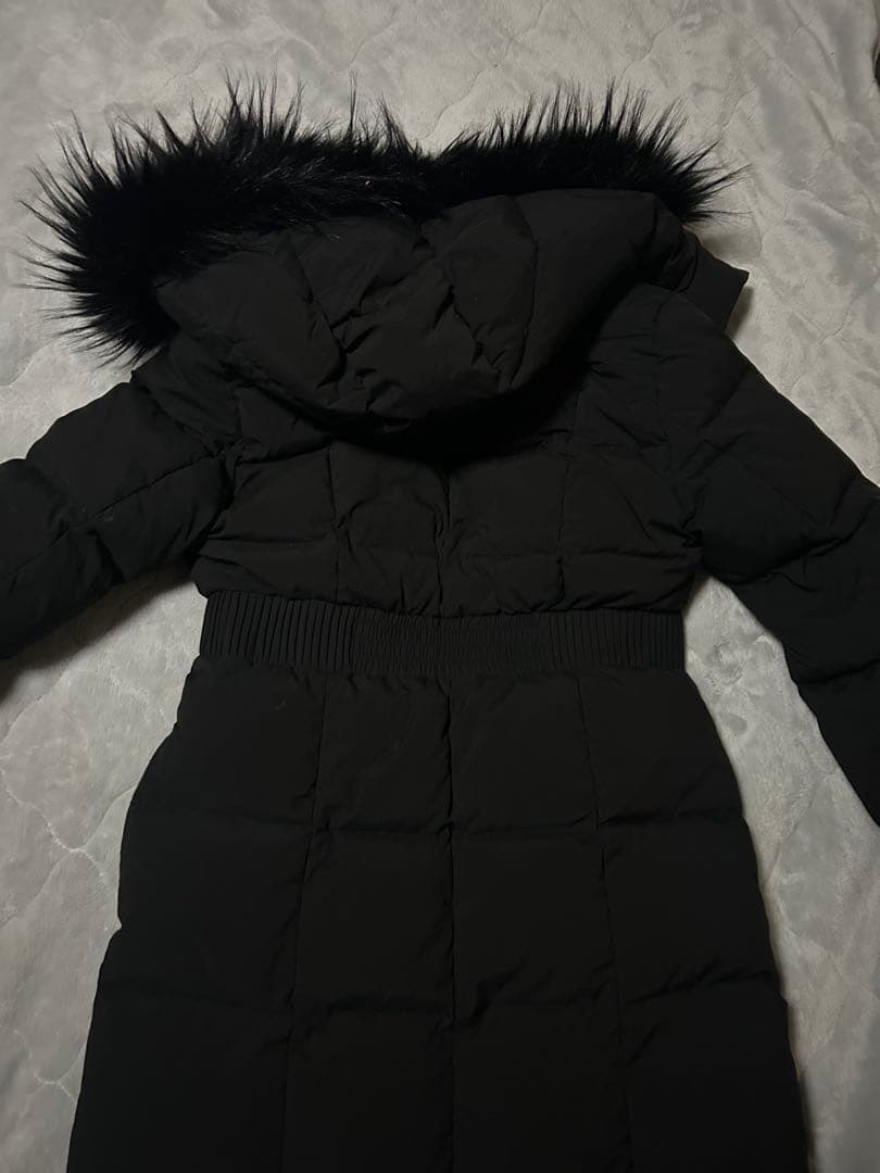 GYDA ブラック ダウンジャケット ファー付き ２０２３ 期間限定値下げ中