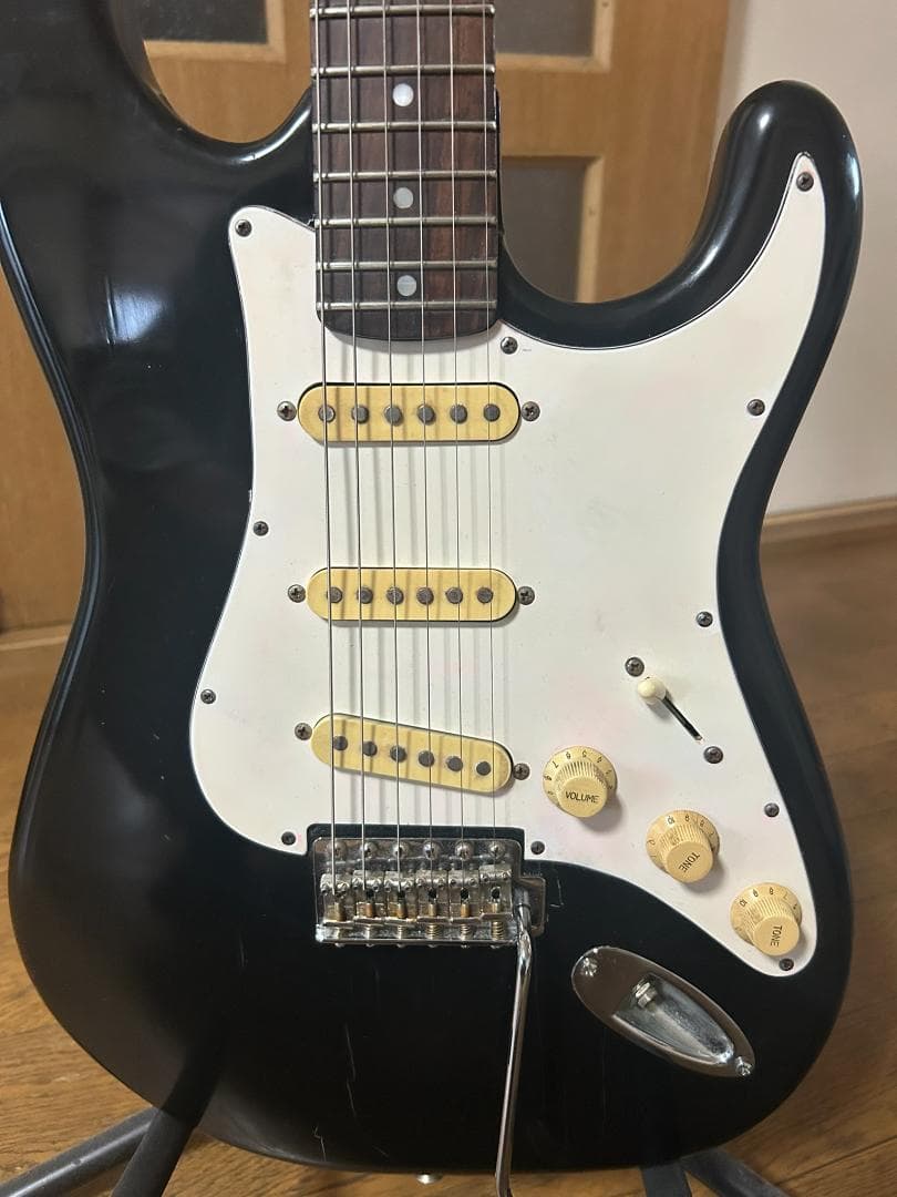 Y*e様 ジャパンビンテージ　改 ストラトモドキー　フレット新規打ち替え　ラッカ