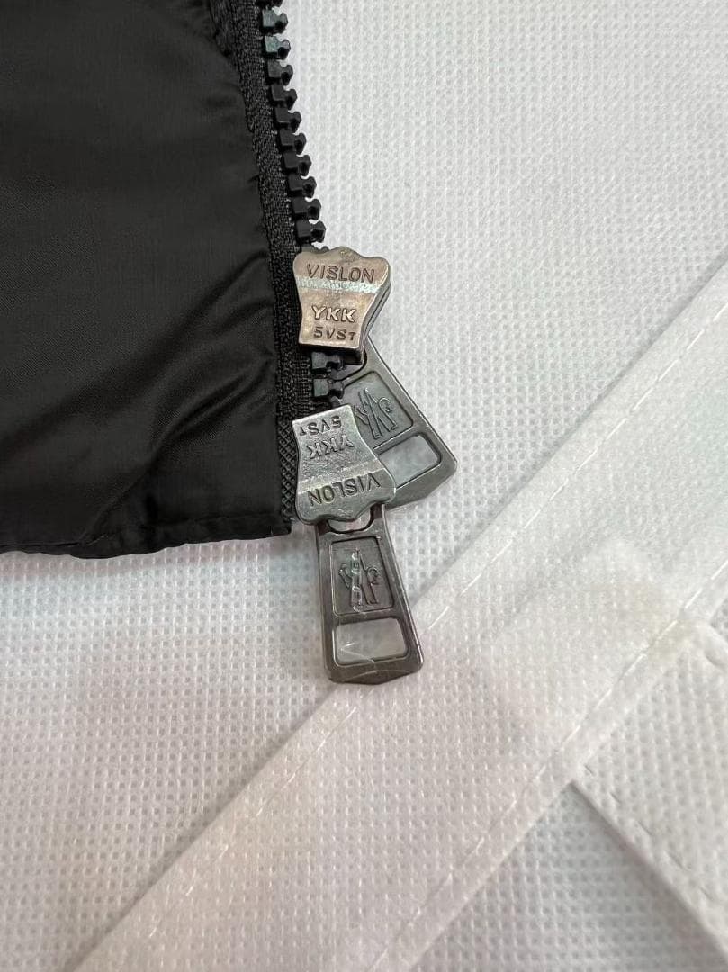 ブラックダウンジャケット~~~