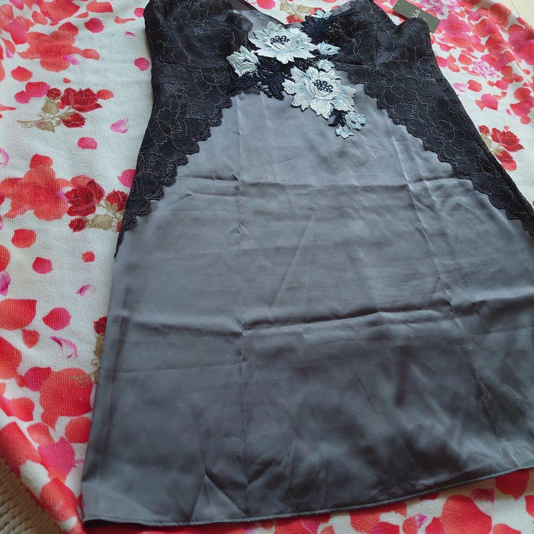 新品サルート94Gマリア・テレジアスリップ Lプレステージ店舗限定