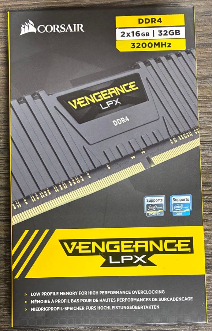 【中古】DDR4-3200 32GB(16GB×2枚) CORSAIR