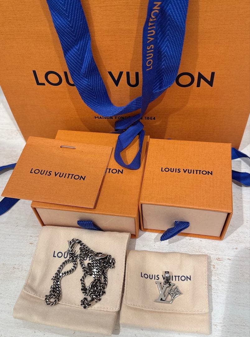 週末セール中‼️ルイヴィトン ヴィトンネックレス➕チャームセット