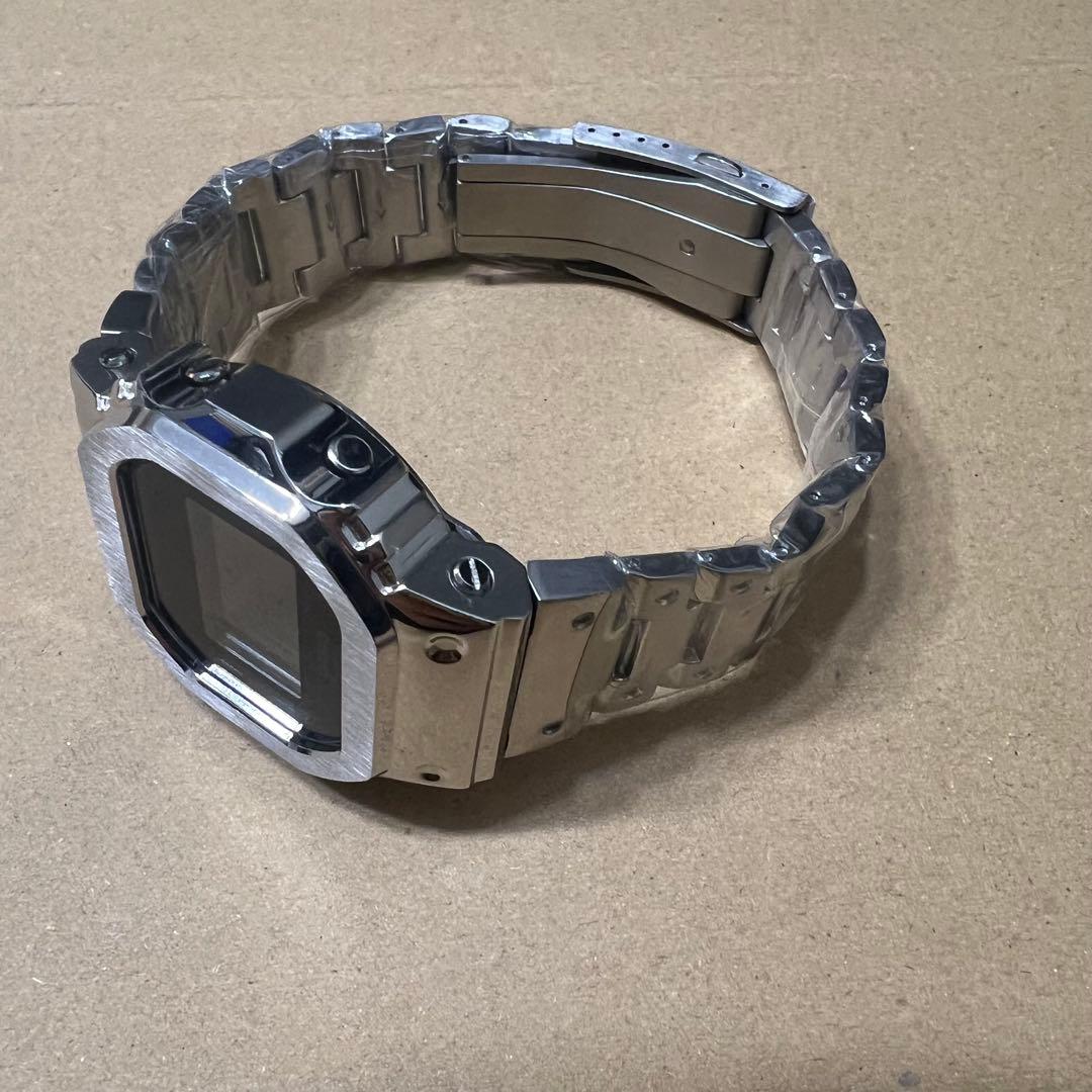 G-SHOCK DW-5600 メタルカスタム シルバー