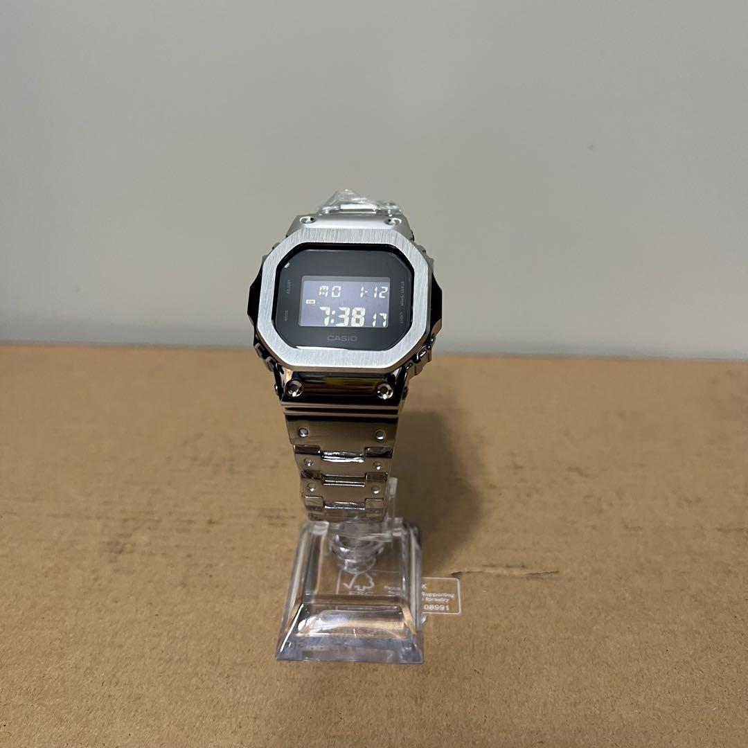 G-SHOCK DW-5600 メタルカスタム シルバー