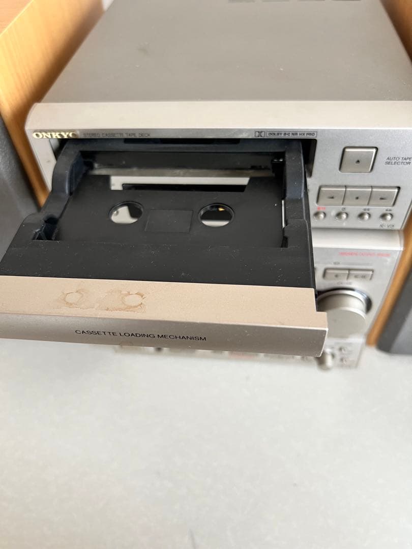 【ジャンク】ONKYO FR-V3 ミニコンポ CDカセットラジオ