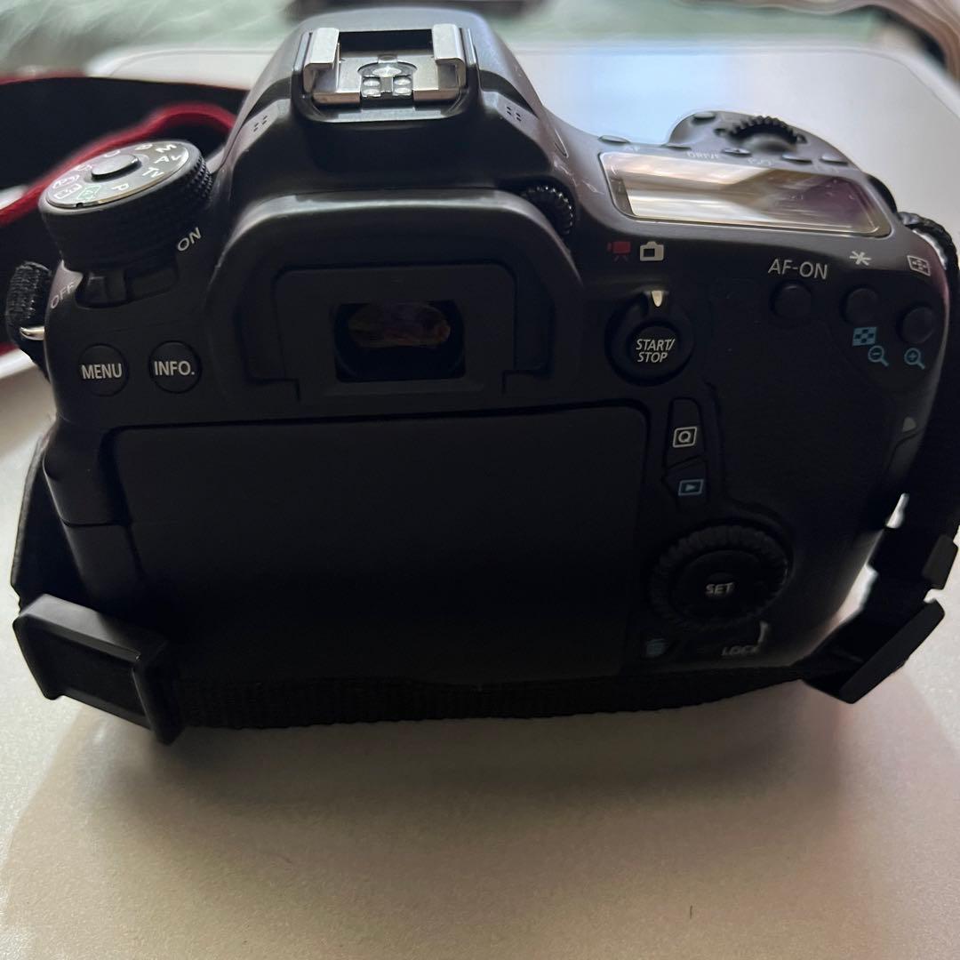 セット売り‼️ Canon EOS 70D フルセット ＋レンズ2つ キャノン