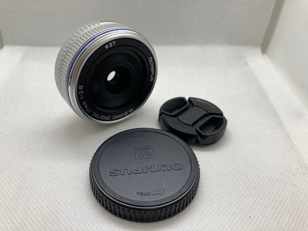 オリンパス パンケーキズームレンズ