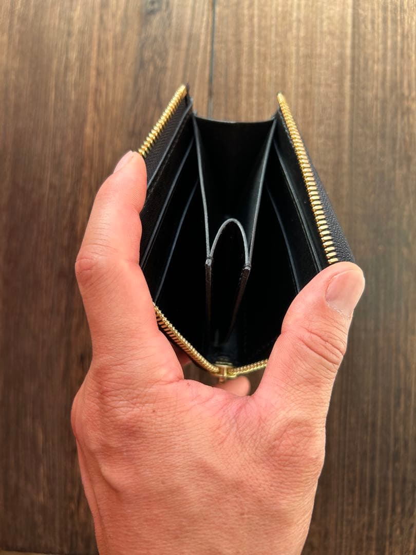 コードバン　ブラック　コンパクトウォレット　財布　新喜皮革　国産コードバン