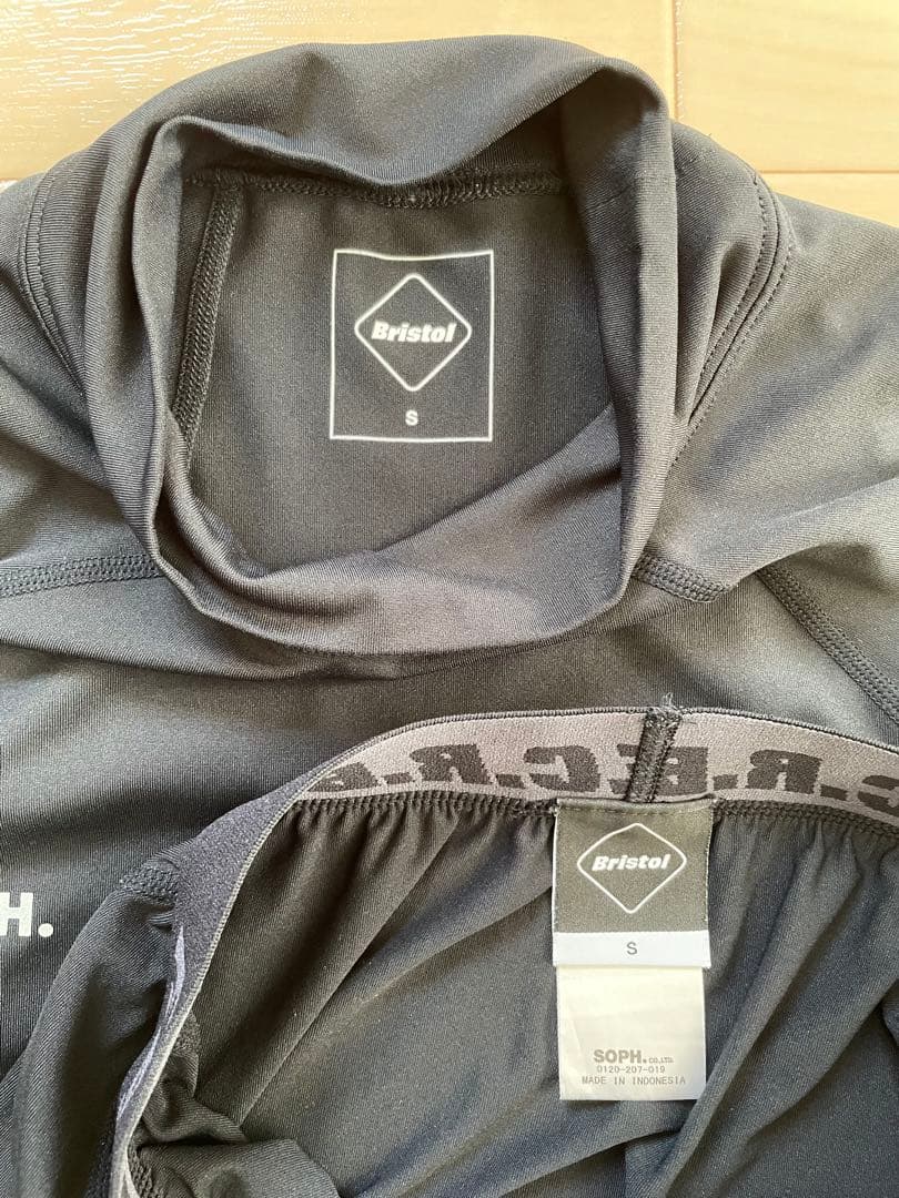 F.C.R.B UNDER LAYER MOCKNECK TOP＆TIGHTS