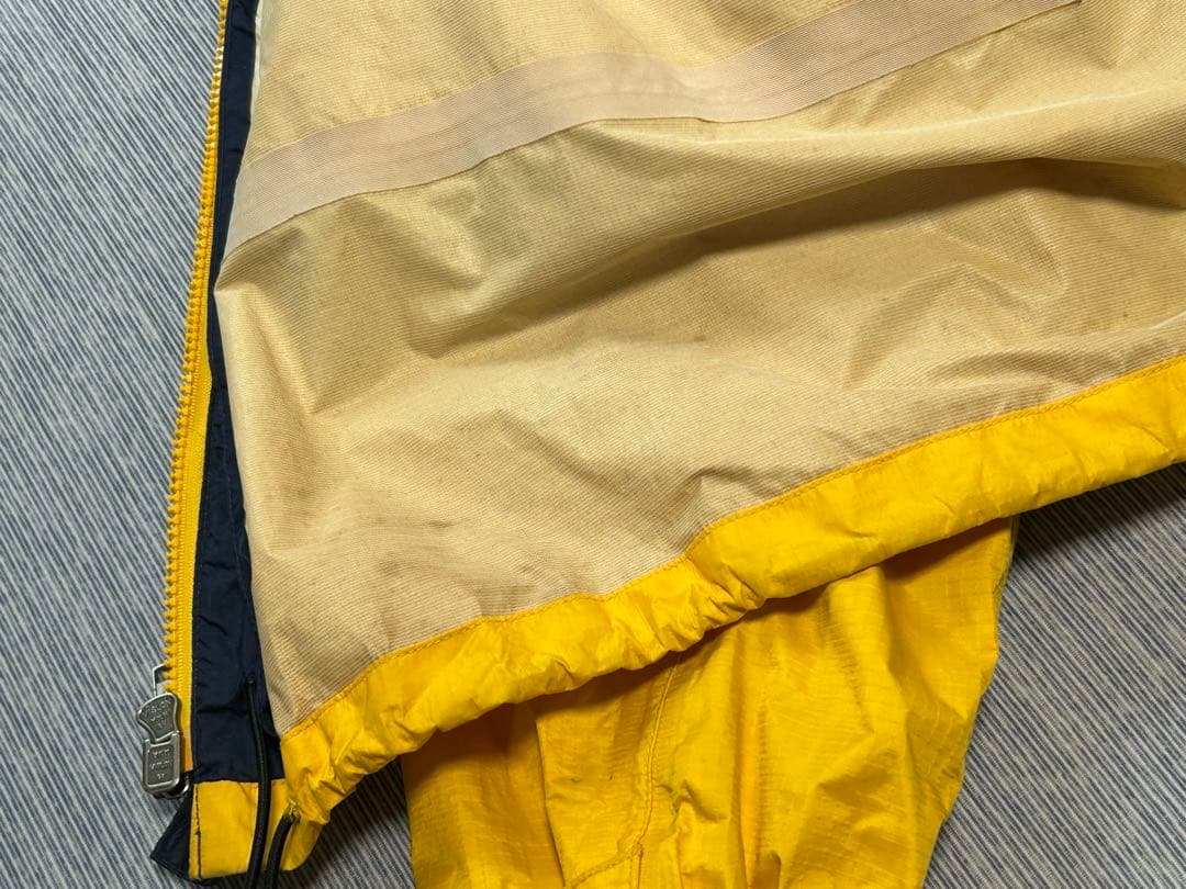 ゆ*う様 【珍品】パタゴニア フルジップナイロンアノラック　香港製
