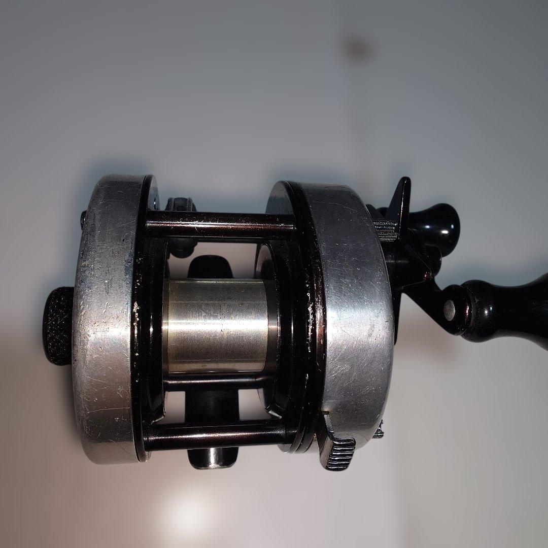 k*い様 Pflueger フルーガー 2600 ベイトリール