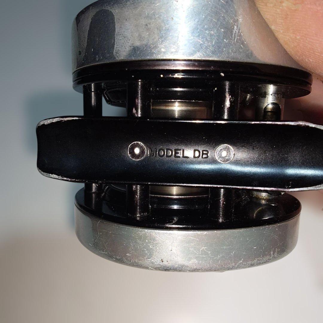 k*い様 Pflueger フルーガー 2600 ベイトリール