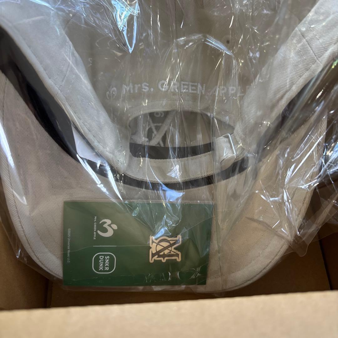 ピンズ付き ベージュミセスグリーンアップルニューエラ9THIRTYMGAキャップ