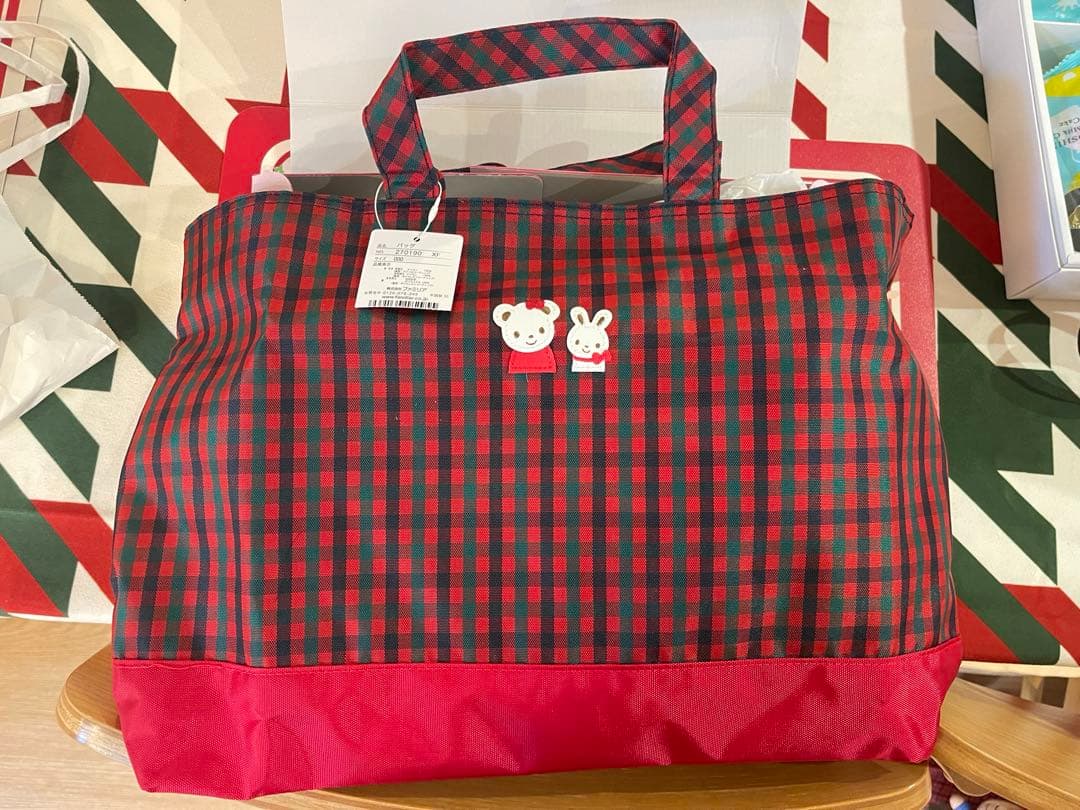 ファミリア　赤チェック　レッスンバッグ ギフト包装