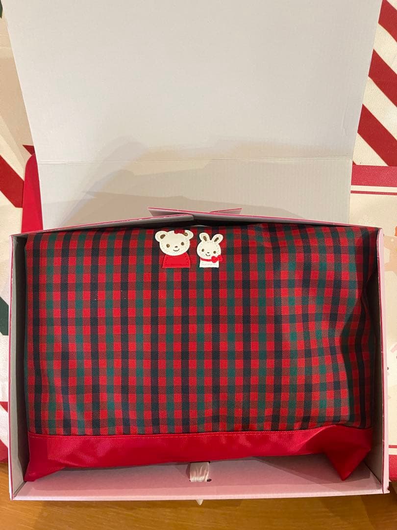 ファミリア　赤チェック　レッスンバッグ ギフト包装
