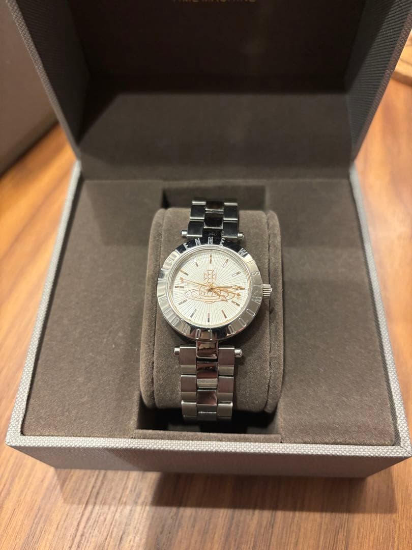 Vivienne Westwood Time Machine 腕時計