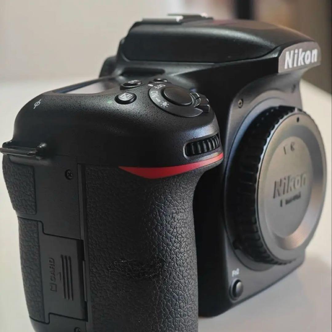 Nikon D7500 ボディ　本体