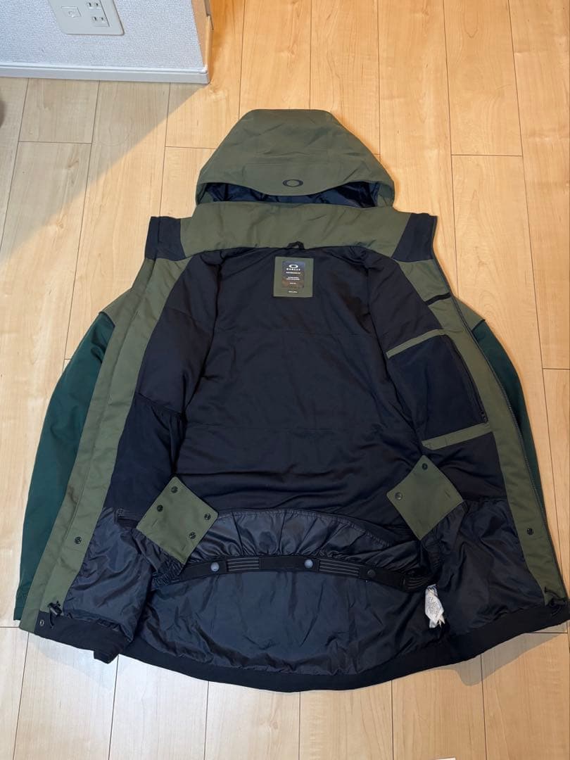 オークリー　スノーボードウェア　Oakley