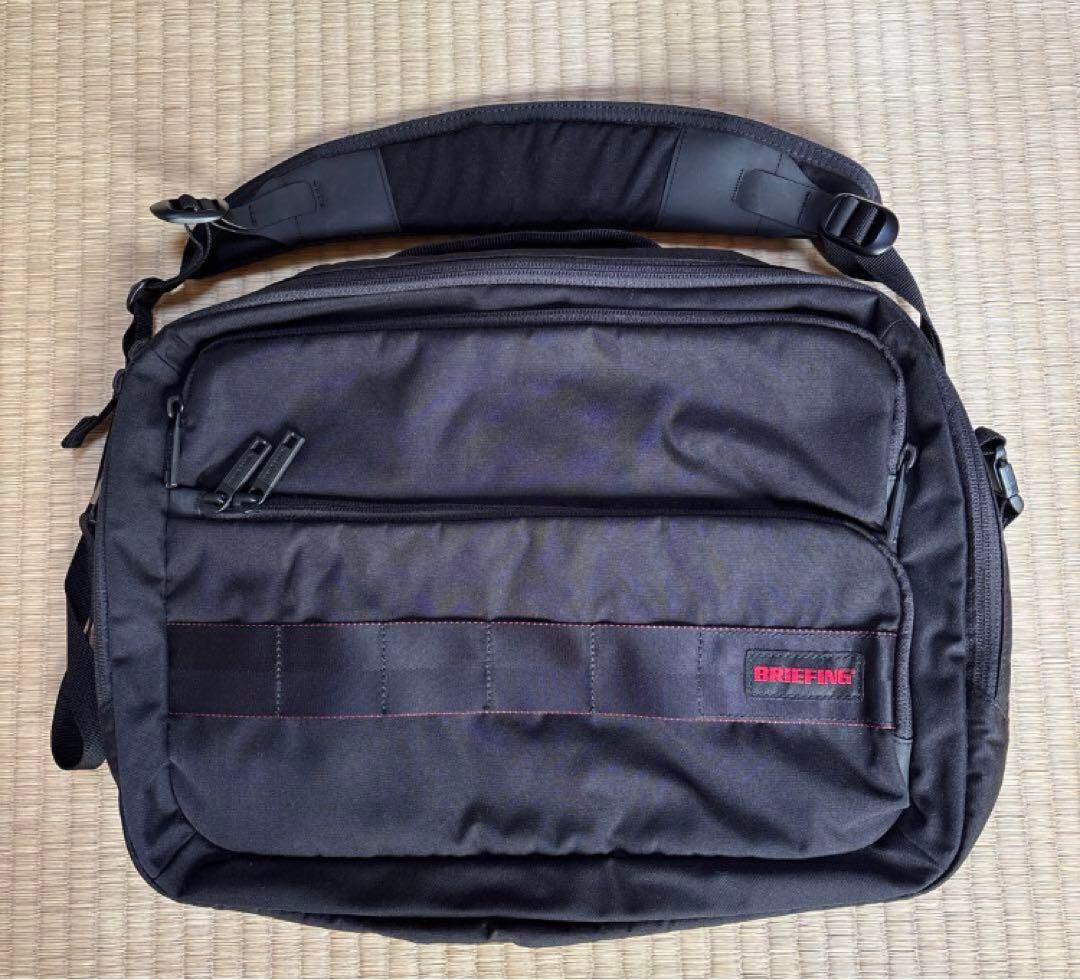 ブリーフィング　ショルダーバッグ　主にPC用　未使用品