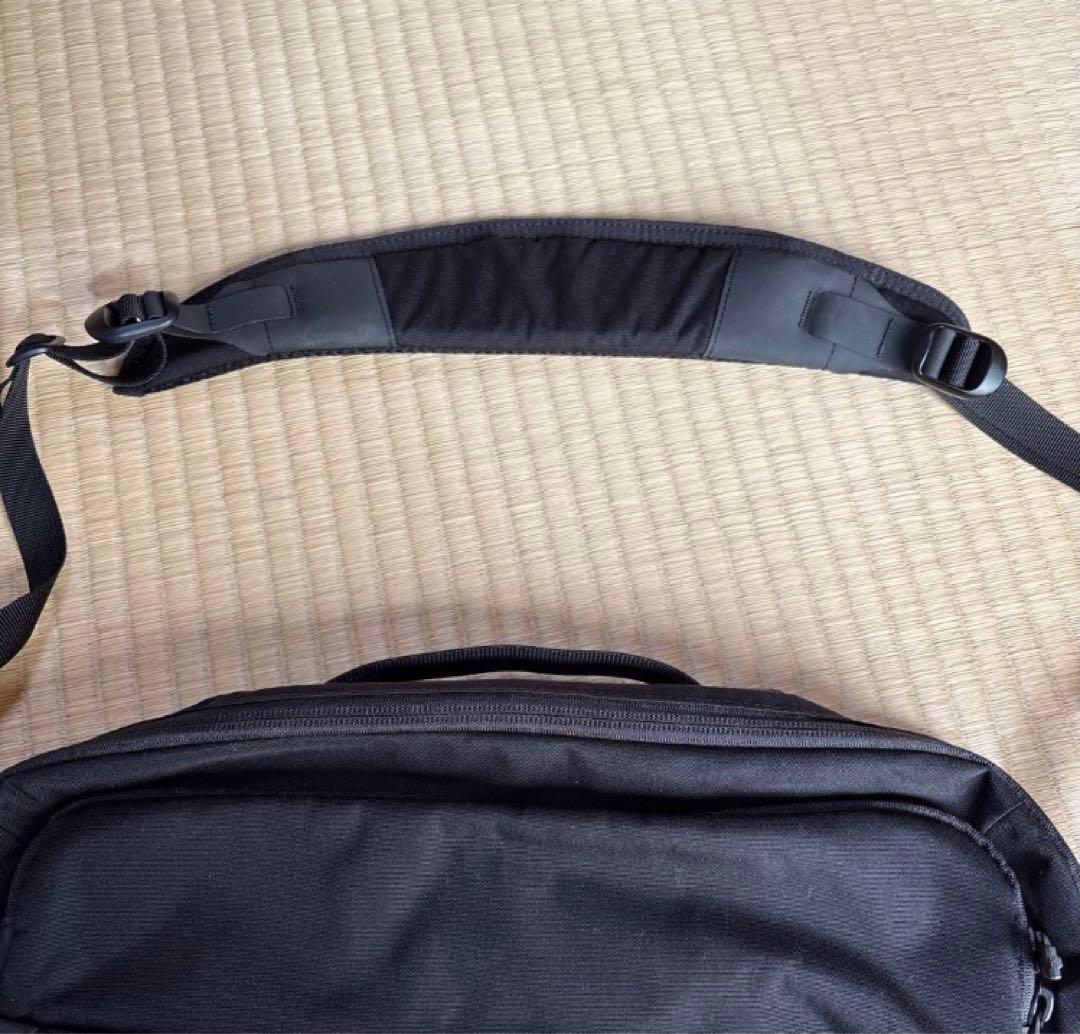 ブリーフィング　ショルダーバッグ　主にPC用　未使用品