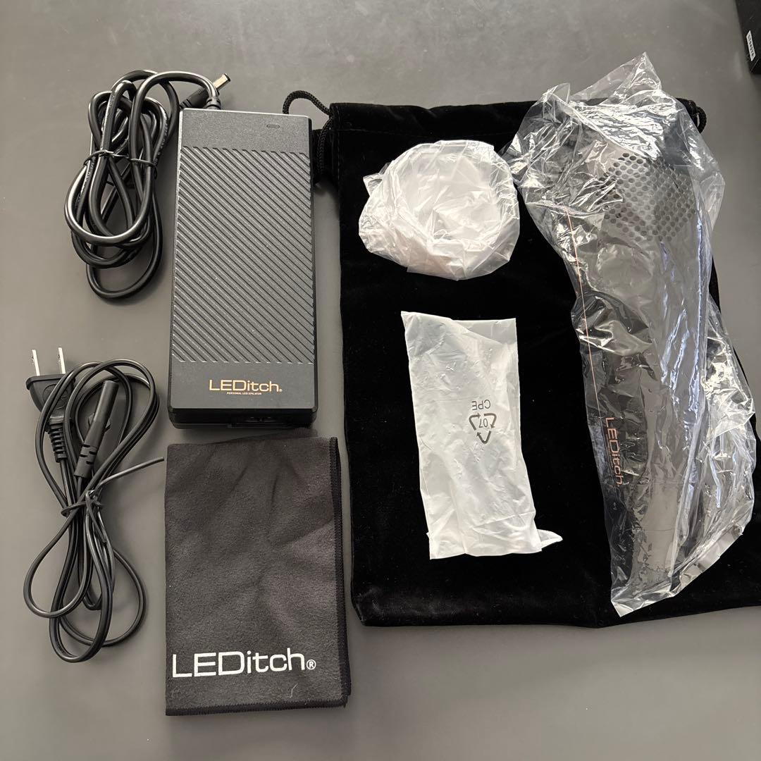 【未使用】LEDitch レディッチ家庭用美顔器　脱毛器mist & serum