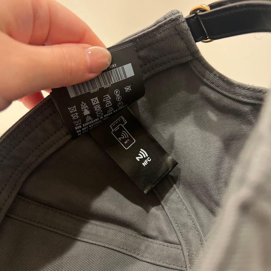 miu miu グレー ベースボールキャップ 保存袋付き Lサイズ