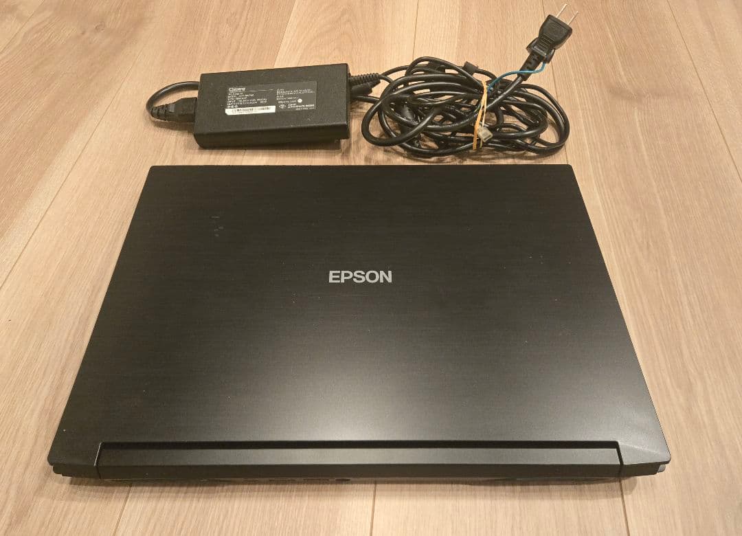 【ほぼ未使用】ゲーミングノート RTX2060/メモリ16GB/SSD512GB