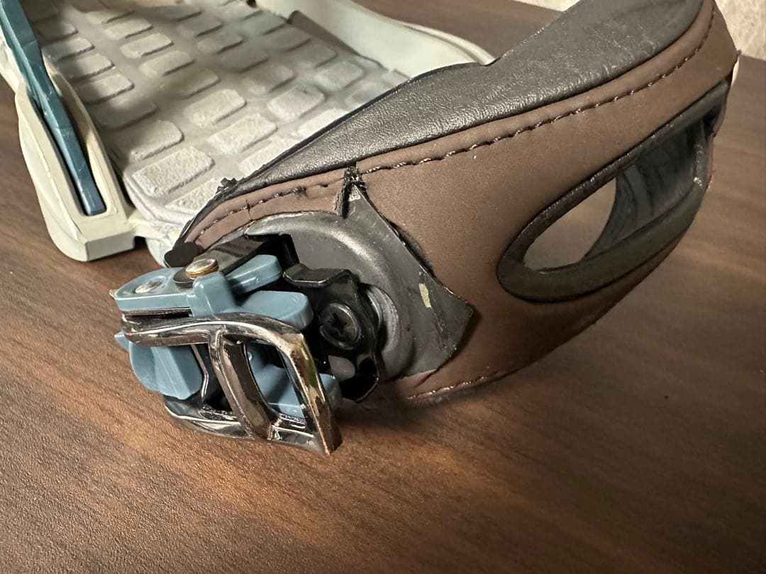 BURTON スノーボード ビンディング GENESIS TTモデル